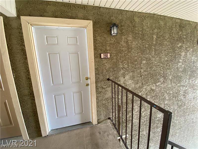 Las Vegas, NV 89103,5163 Indian River Drive #198