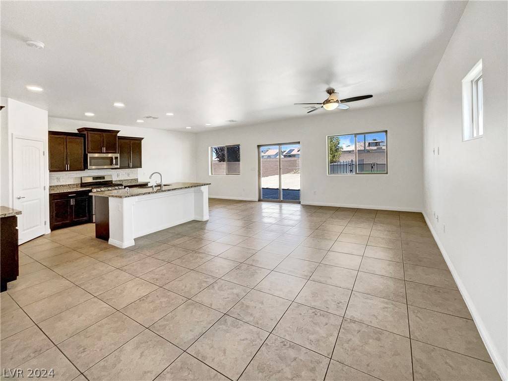 Las Vegas, NV 89129,3720 Gilmore Creek Street