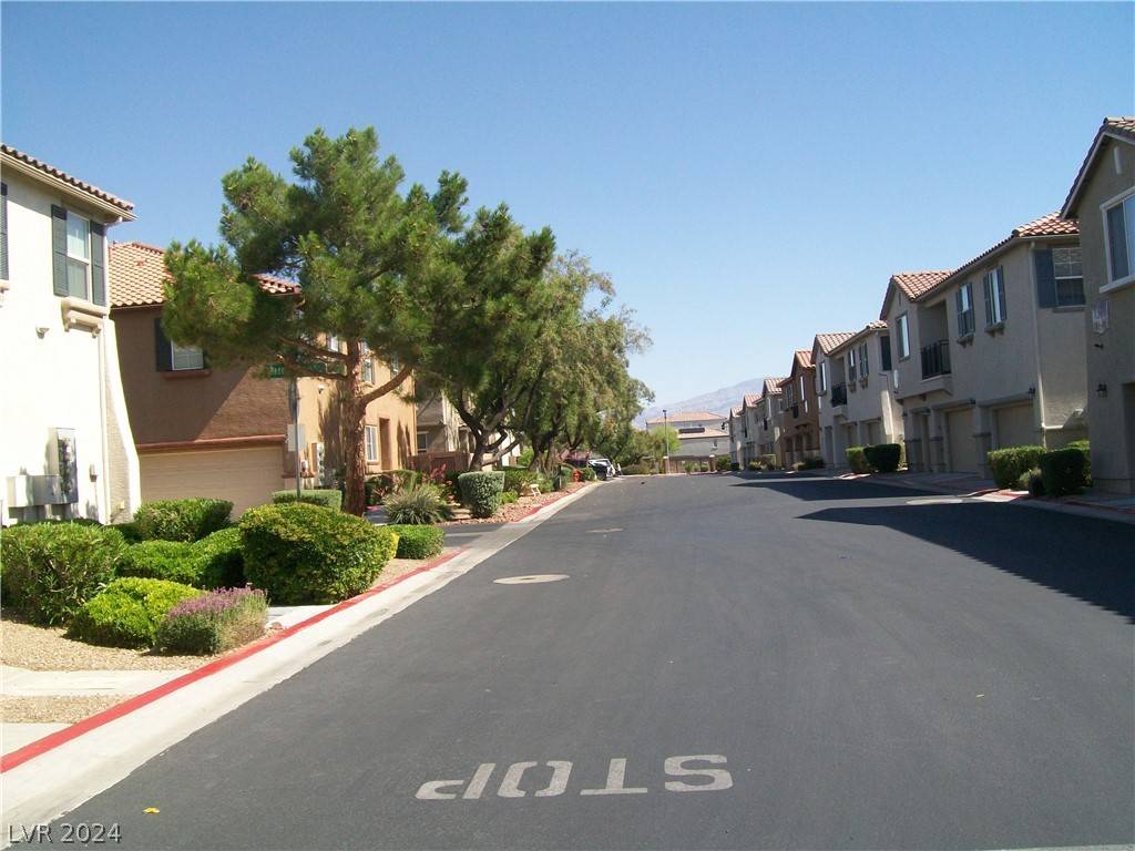 Las Vegas, NV 89149,9111 Dancing Snow Court #103