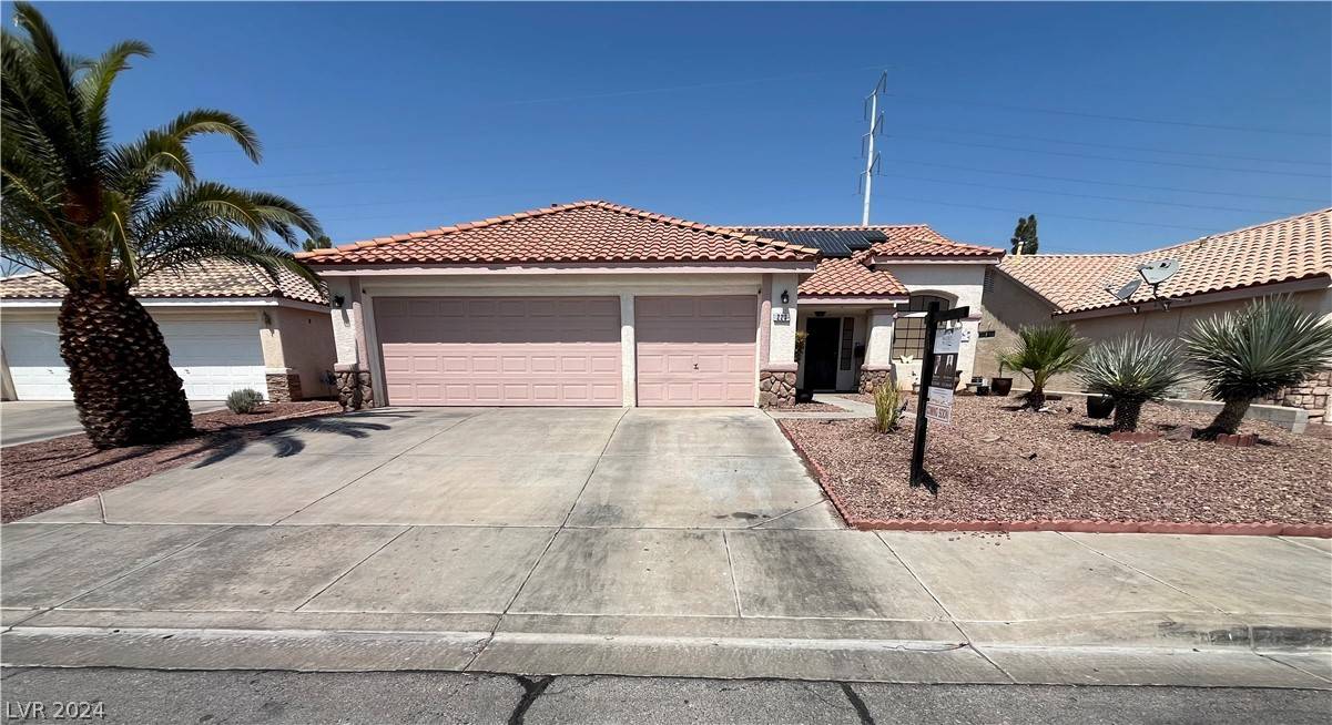 Henderson, NV 89074,223 Lilac Bud Street