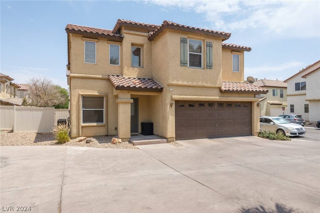 Las Vegas, NV 89108,6316 Blue Twilight Court