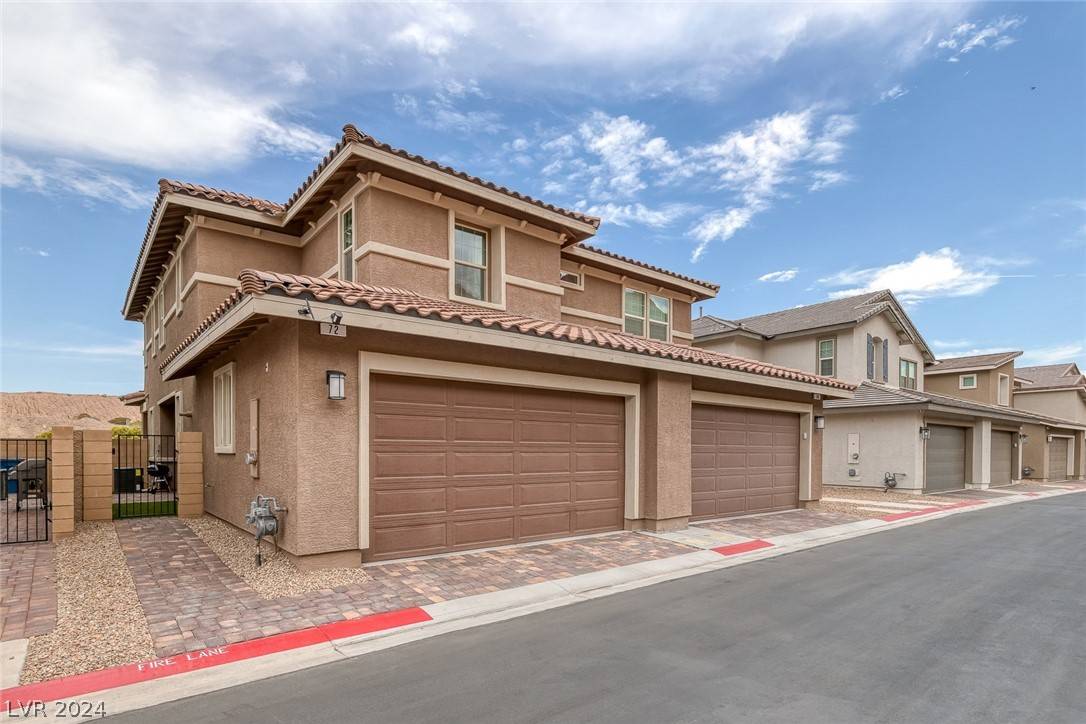 Henderson, NV 89011,72 Kimberlite Drive