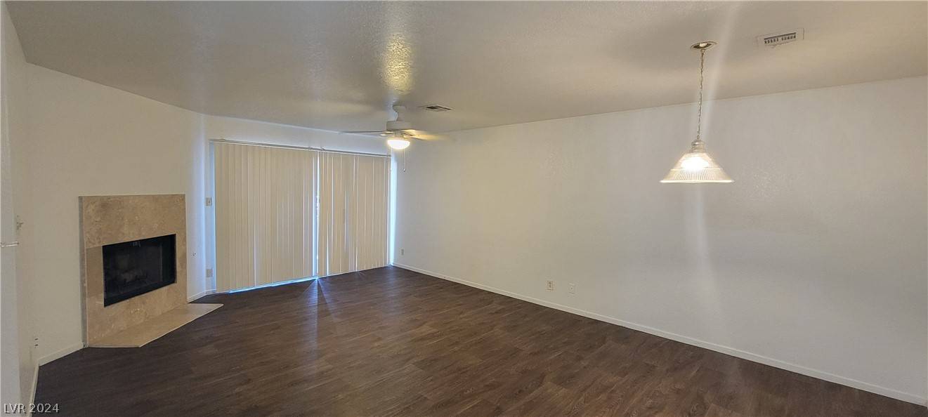 Las Vegas, NV 89118,5044 S Rainbow Boulevard #104