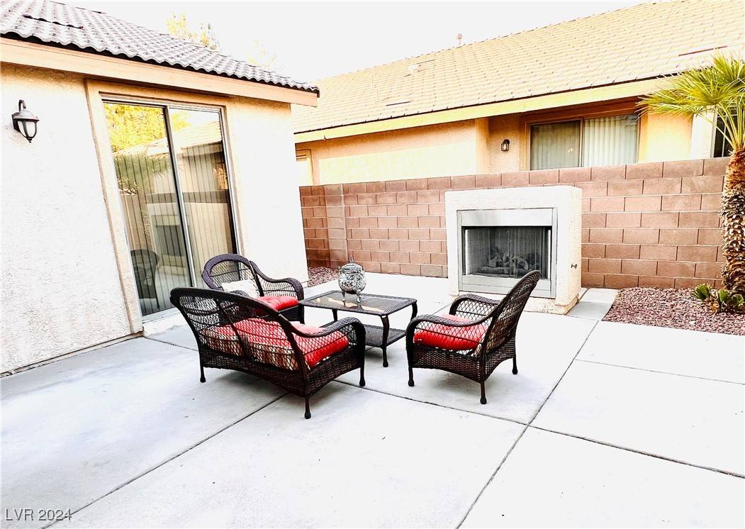 North Las Vegas, NV 89085,8140 Slate Falls Street