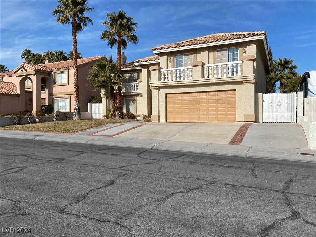 Las Vegas, NV 89117,9312 Angelfish Drive