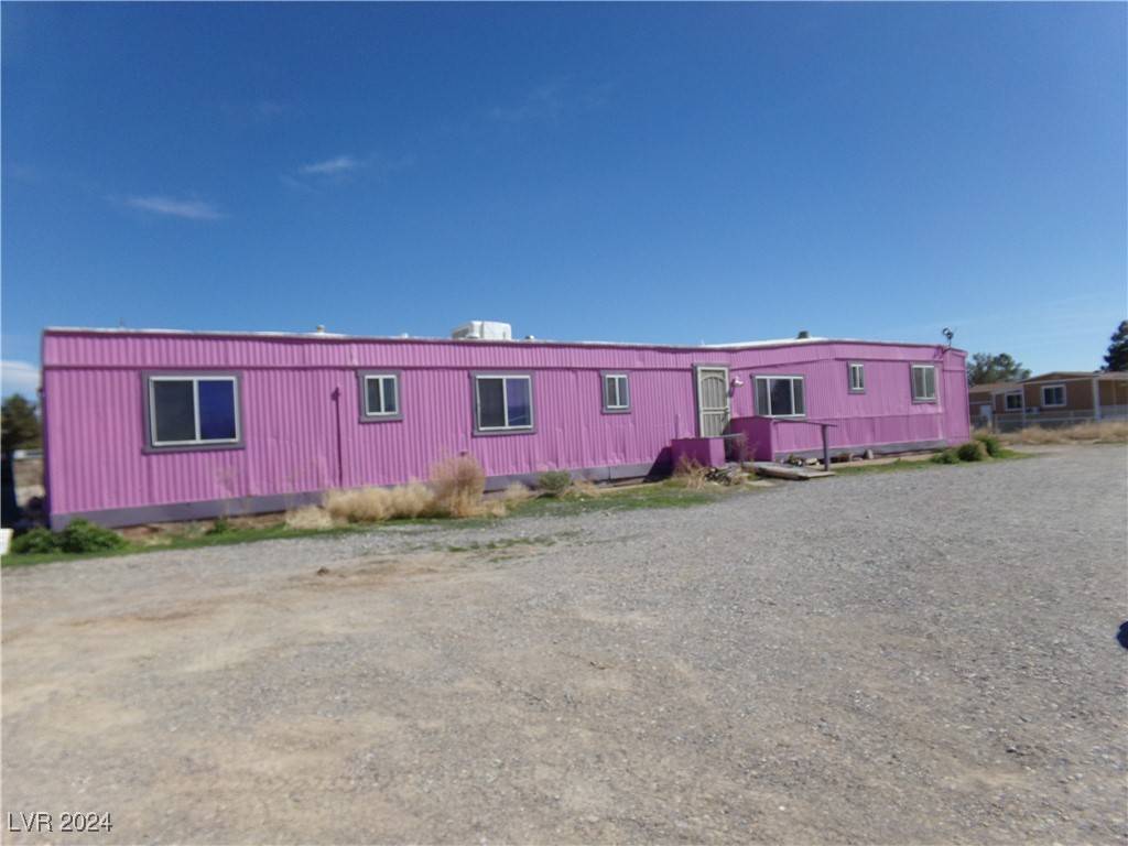 Pahrump, NV 89060,1711 Royal Avenue