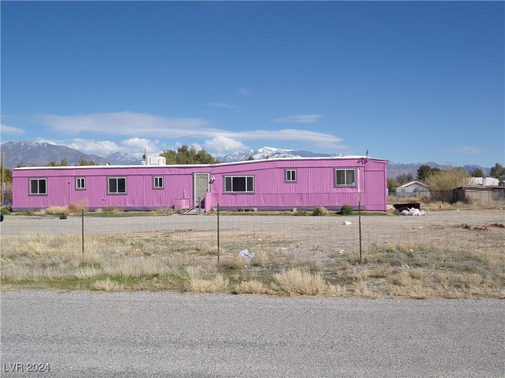 Pahrump, NV 89060,1711 Royal Avenue