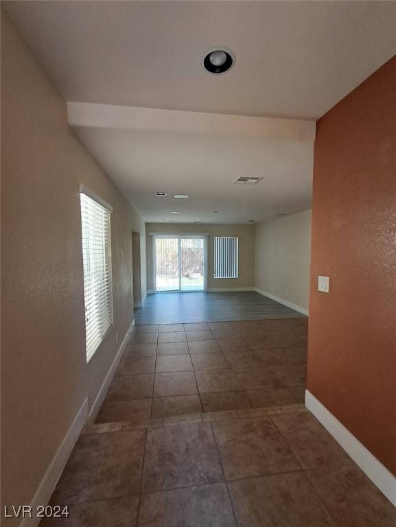 Las Vegas, NV 89139,8434 Summers Ranch Court