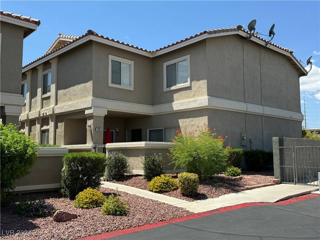 Las Vegas, NV 89129,3205 Mystic Ridge Court #-