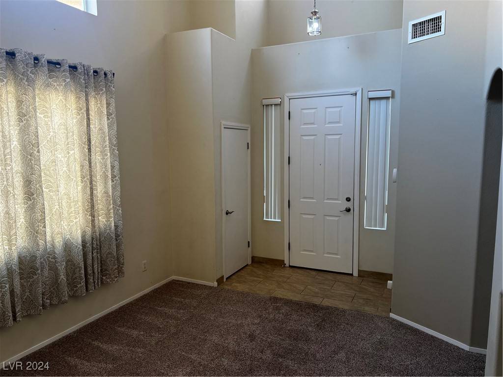 Las Vegas, NV 89129,3337 Autumn Veil Street