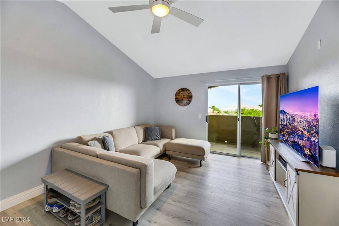 Henderson, NV 89012,231 W Horizon Ridge Parkway #1025