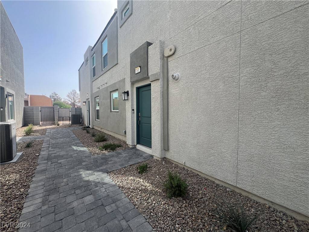 Las Vegas, NV 89115,4230 Lemay Street #1