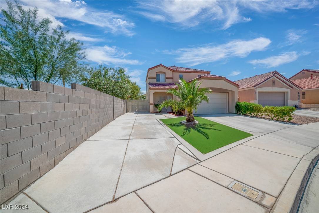 Las Vegas, NV 89143,8805 Pine Pitch Drive