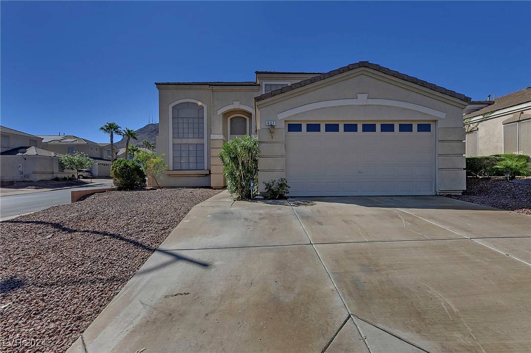 Henderson, NV 89012,637 WIND CAVE Court