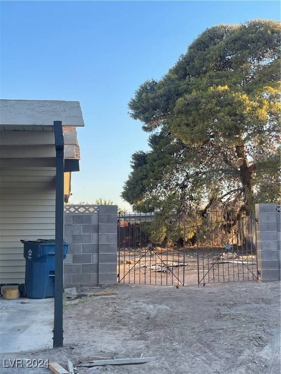 Las Vegas, NV 89110,3986 Saguaro Lane