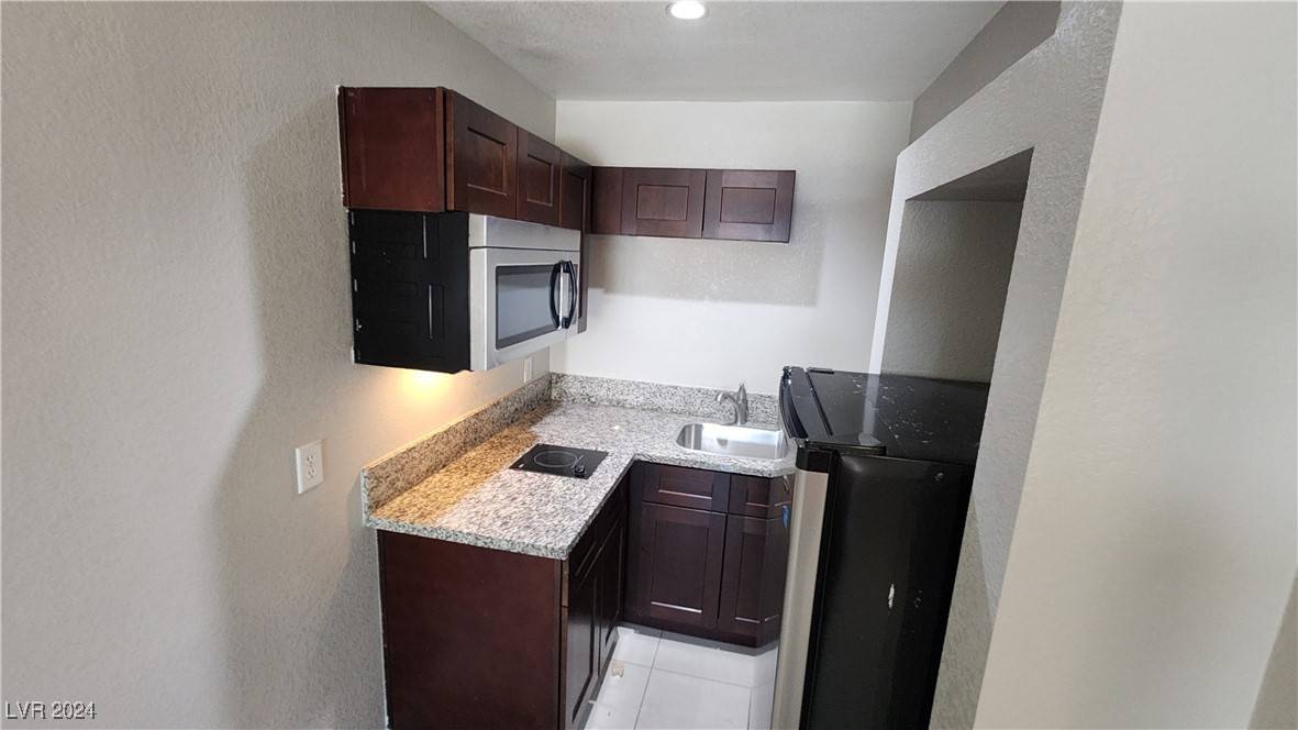 Las Vegas, NV 89101,1401 E Carson Avenue #6