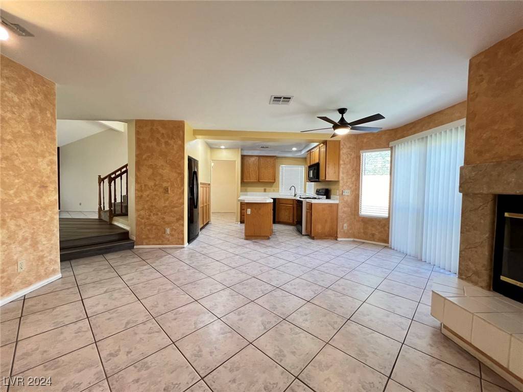 Las Vegas, NV 89128,8320 Cretan Blue Lane