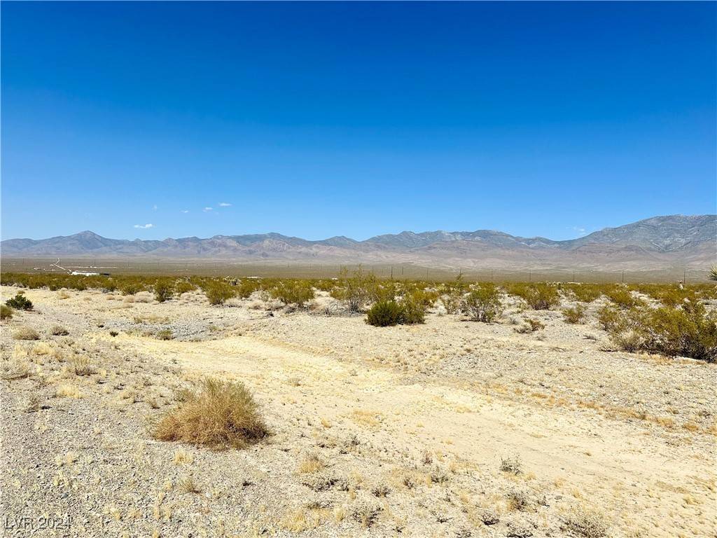 Pahrump, NV 89060,2100 Chinook Place