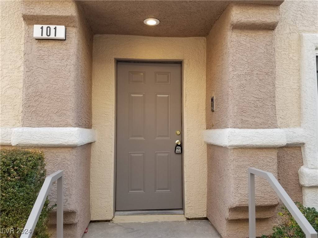 Las Vegas, NV 89178,8678 Tom Noon Avenue #101