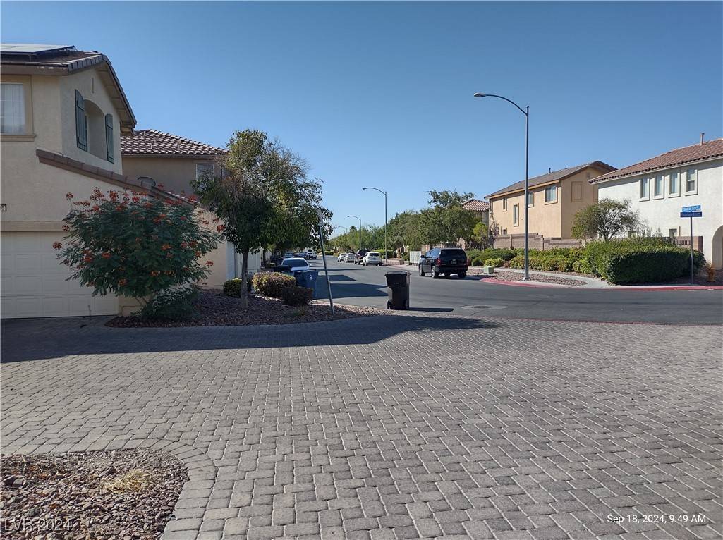 North Las Vegas, NV 89081,6342 STANDING ELM Street