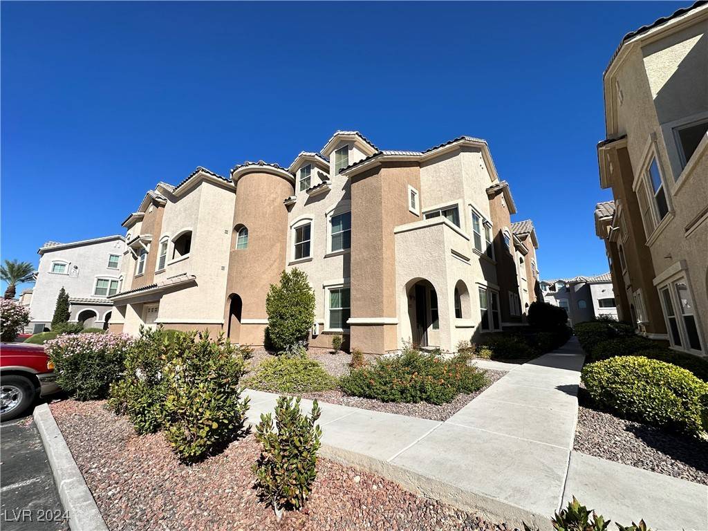 Las Vegas, NV 89148,8777 W Maule Avenue #1167