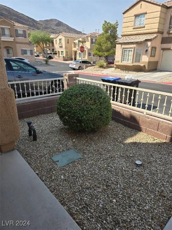 Las Vegas, NV 89129,10517 Table Lands Court