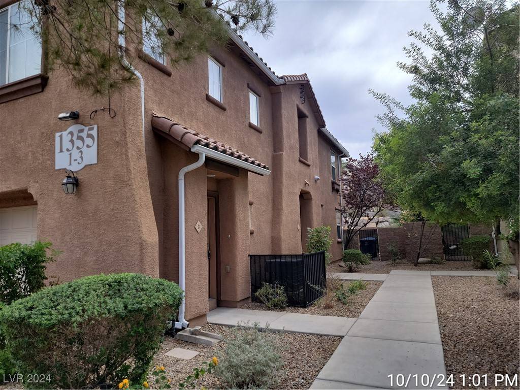 Henderson, NV 89012,1355 Grass Creek Avenue #3