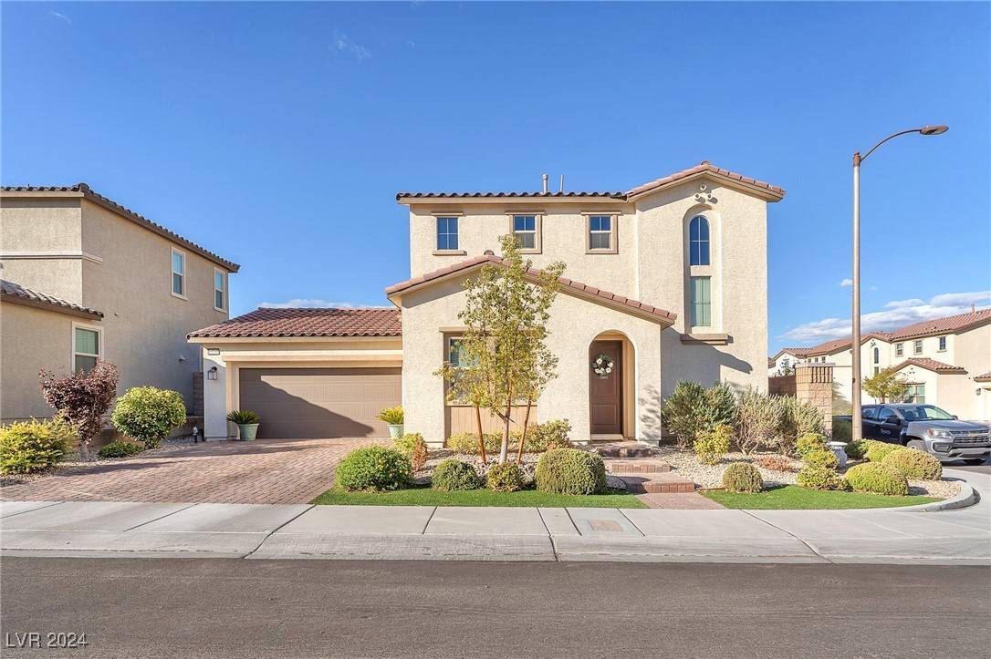 Las Vegas, NV 89166,10260 Lodge Pine Avenue