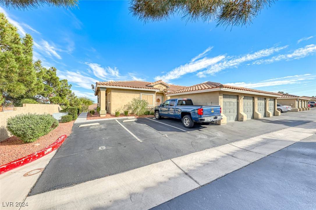 Las Vegas, NV 89129,3262 Mystic Ridge Court