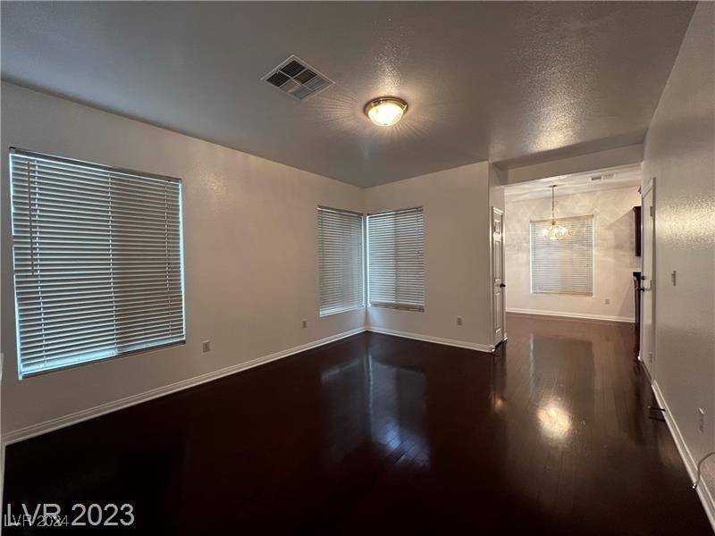 Las Vegas, NV 89139,8218 Golden Flowers Street