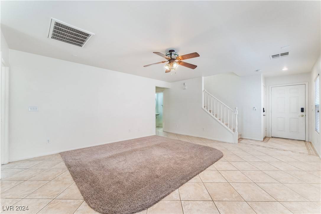 Las Vegas, NV 89129,8872 PERFECT DIAMOND Court