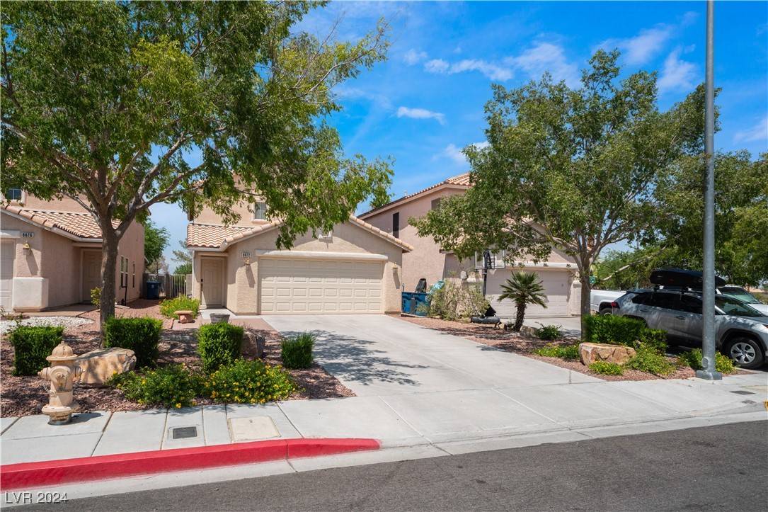 Las Vegas, NV 89129,8872 PERFECT DIAMOND Court