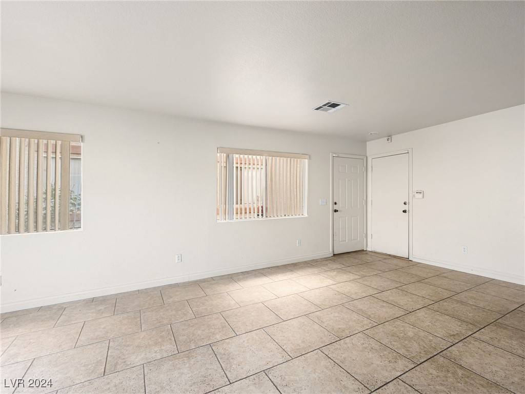 North Las Vegas, NV 89032,3289 Cheyenne Gardens Way