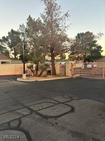 Las Vegas, NV 89106,2105 Velvet Hill Avenue