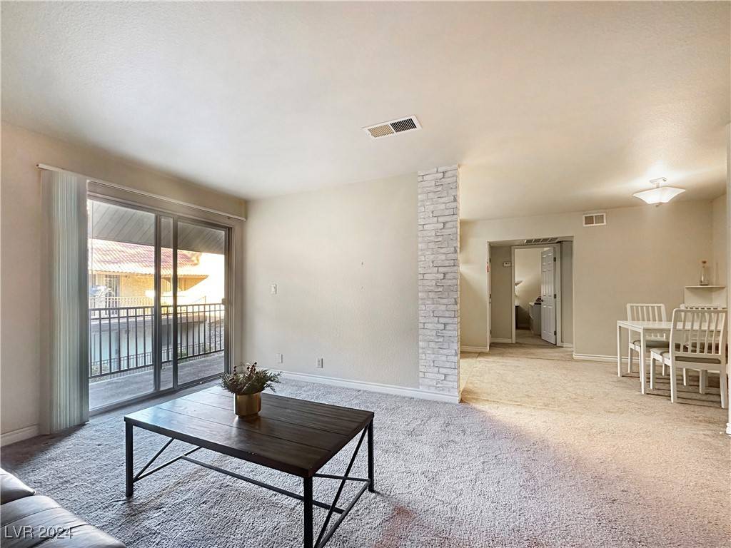 Las Vegas, NV 89103,5160 Indian River Drive #346