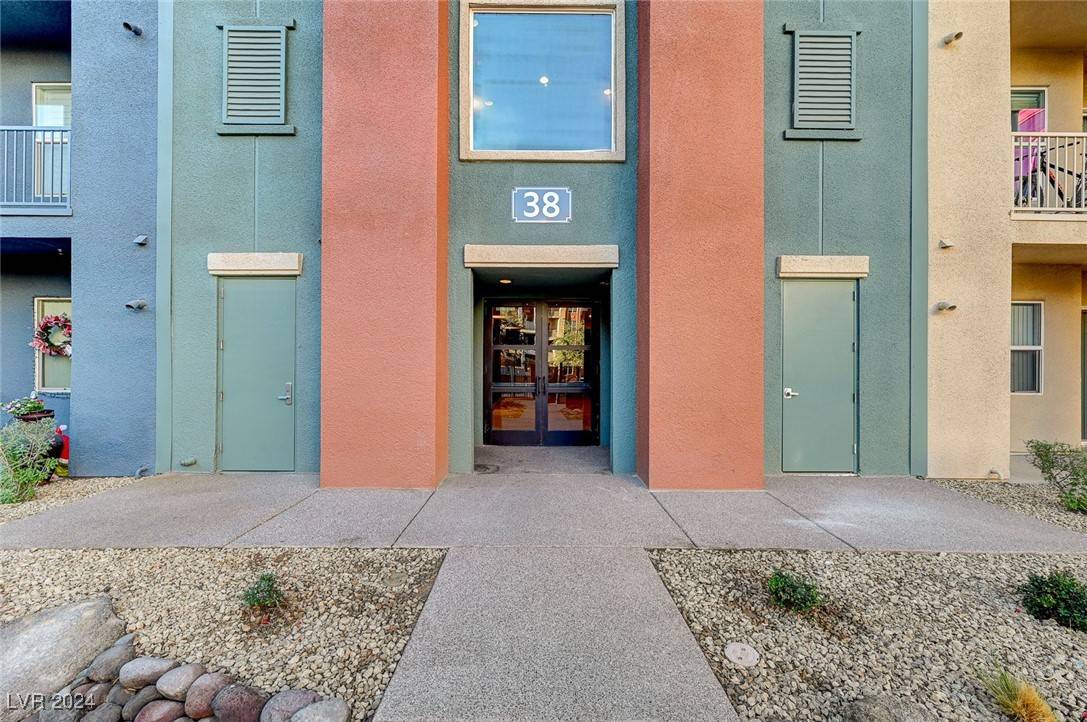 Las Vegas, NV 89123,38 E Serene Avenue #235