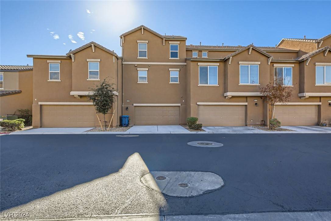 Las Vegas, NV 89115,5179 Silica Chalk Avenue