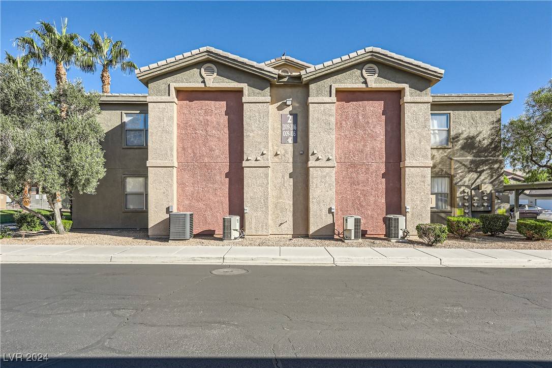 Las Vegas, NV 89113,8000 W Badura Avenue #2016