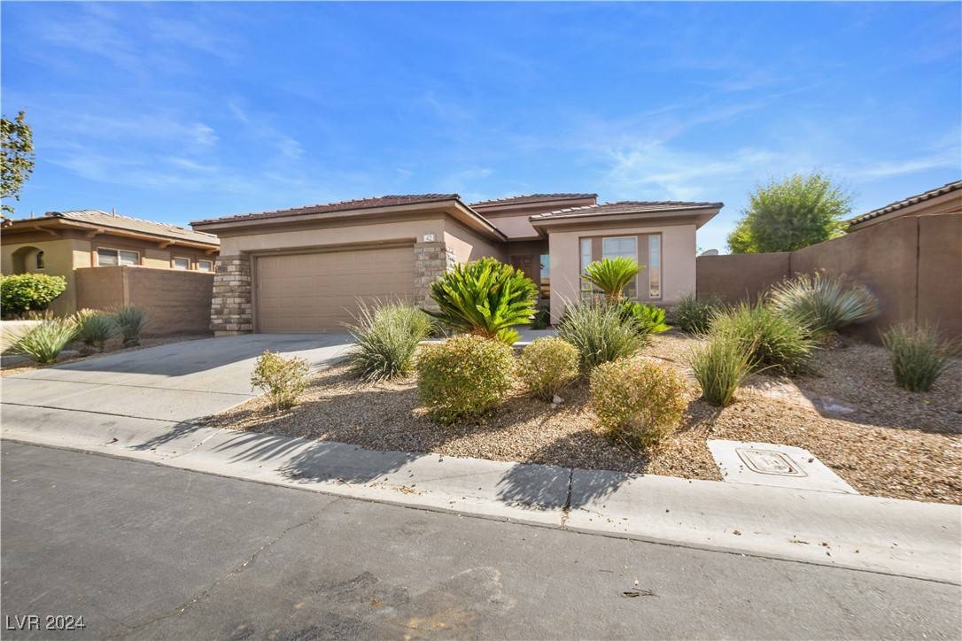 Henderson, NV 89052,42 EMERALD DUNES Circle