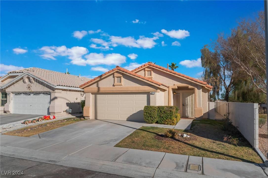 Las Vegas, NV 89149,5816 Red Gull Street