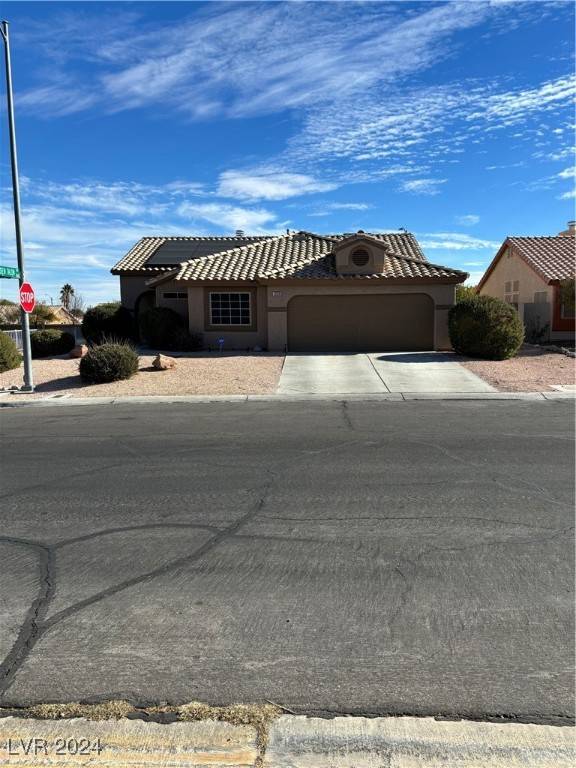 Las Vegas, NV 89131,7232 Robins Roost Street