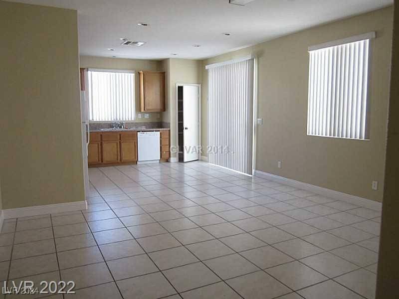 Las Vegas, NV 89148,10132 Whitney Falls Court