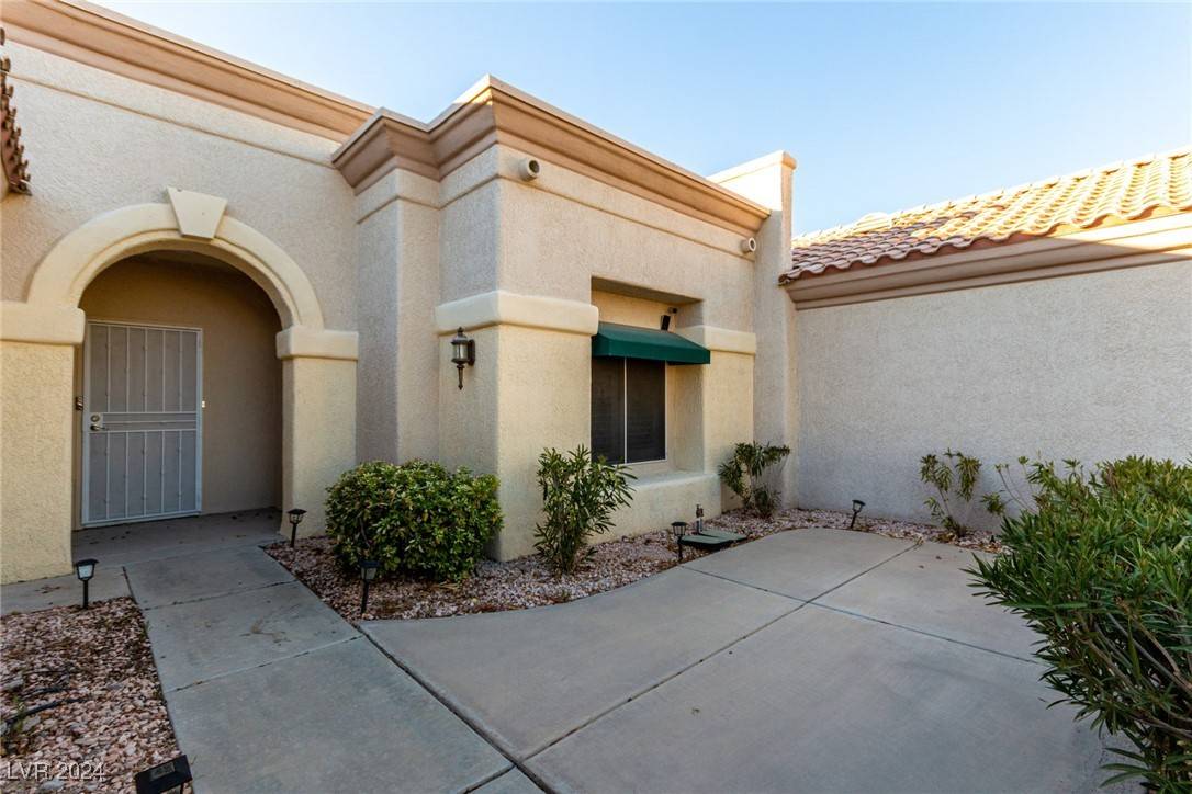 Las Vegas, NV 89134,2247 Sun Cliffs Street