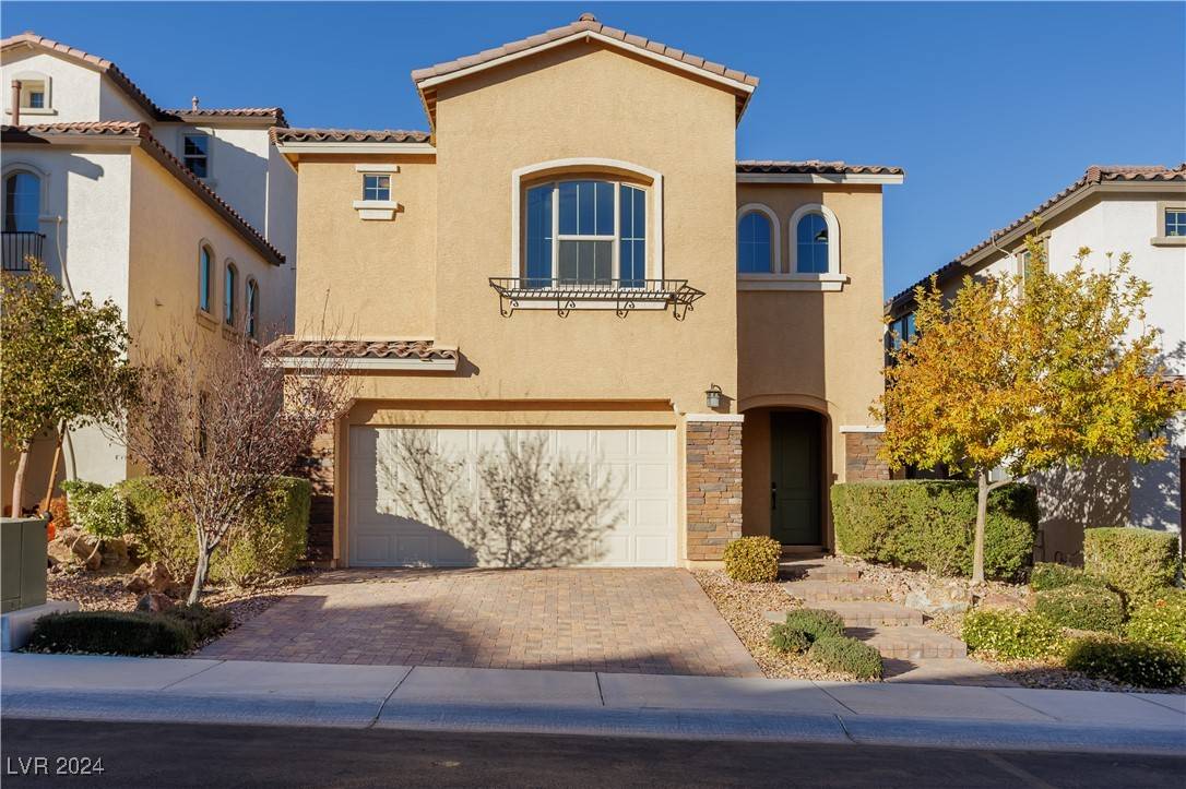 Las Vegas, NV 89166,9936 Coyote Echo Court