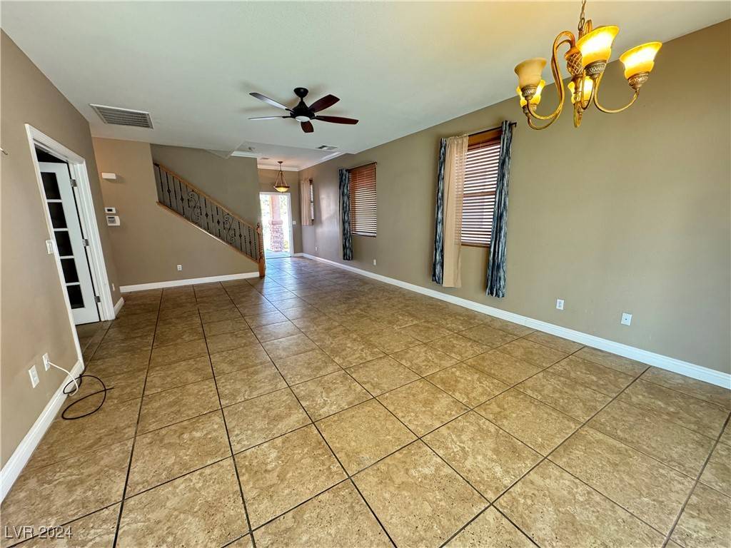 Las Vegas, NV 89122,5683 Rainbow Creek Court