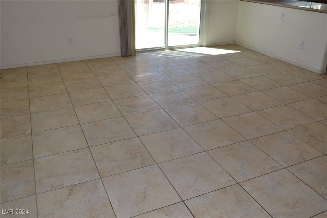 Las Vegas, NV 89141,4953 CRUSOE CREEK Court #-