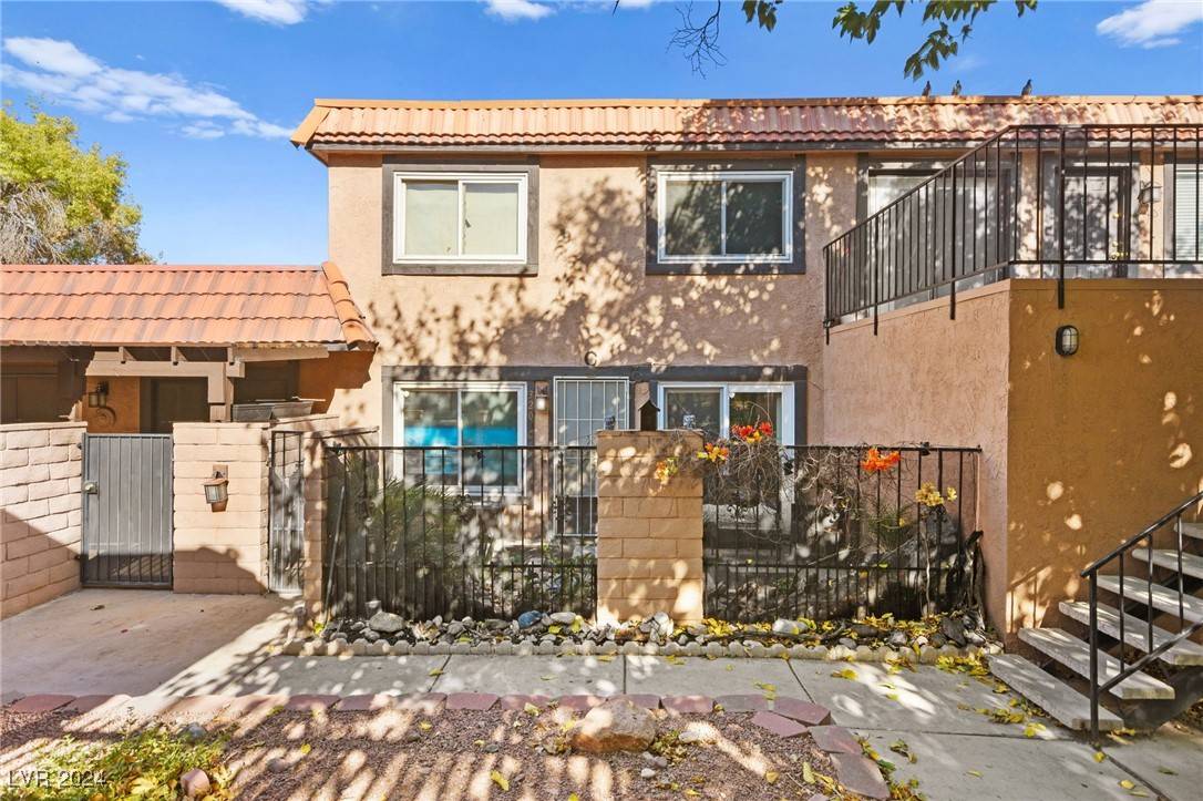 Las Vegas, NV 89107,320 Brookside Lane #C