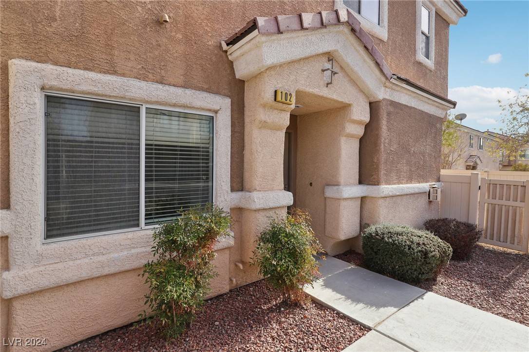 Las Vegas, NV 89149,9157 Forest Willow Avenue #102