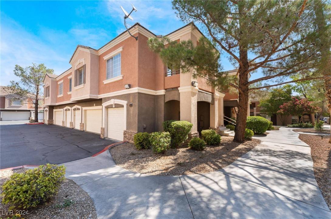 Las Vegas, NV 89128,7701 Constanso Avenue #202