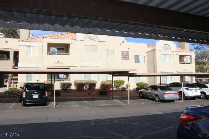 Las Vegas, NV 89117,8600 W Charleston Boulevard #1113